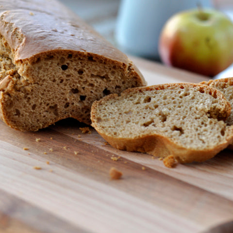[recept] Kruh iz polnozrnate moke (brez kvasa, brez gnetenja)